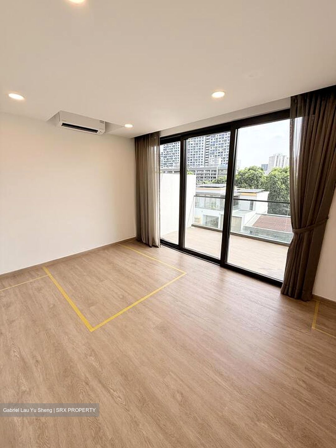 Shrewsbury Road (D11), Terrace #521089831